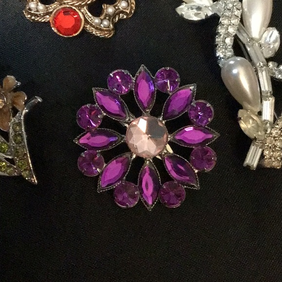 Lot of Four Sparkling brooches. - Picture 5 of 6